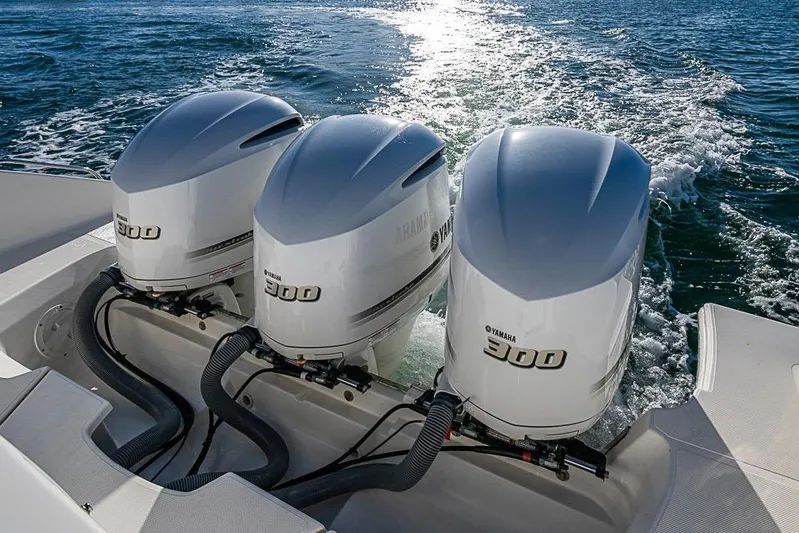  Yacht Photos Pics Triple Yamaha 300 engines on a 2020 Pursuit DC 365 Dual Console boat.