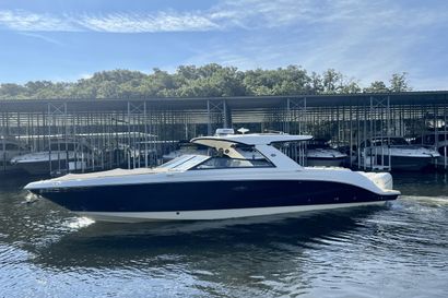 2021 40' Sea Ray-SLX 400 OB Lake Ozark, MO, US