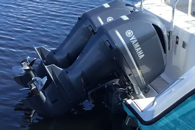 2004 Century 3200 Center Console
