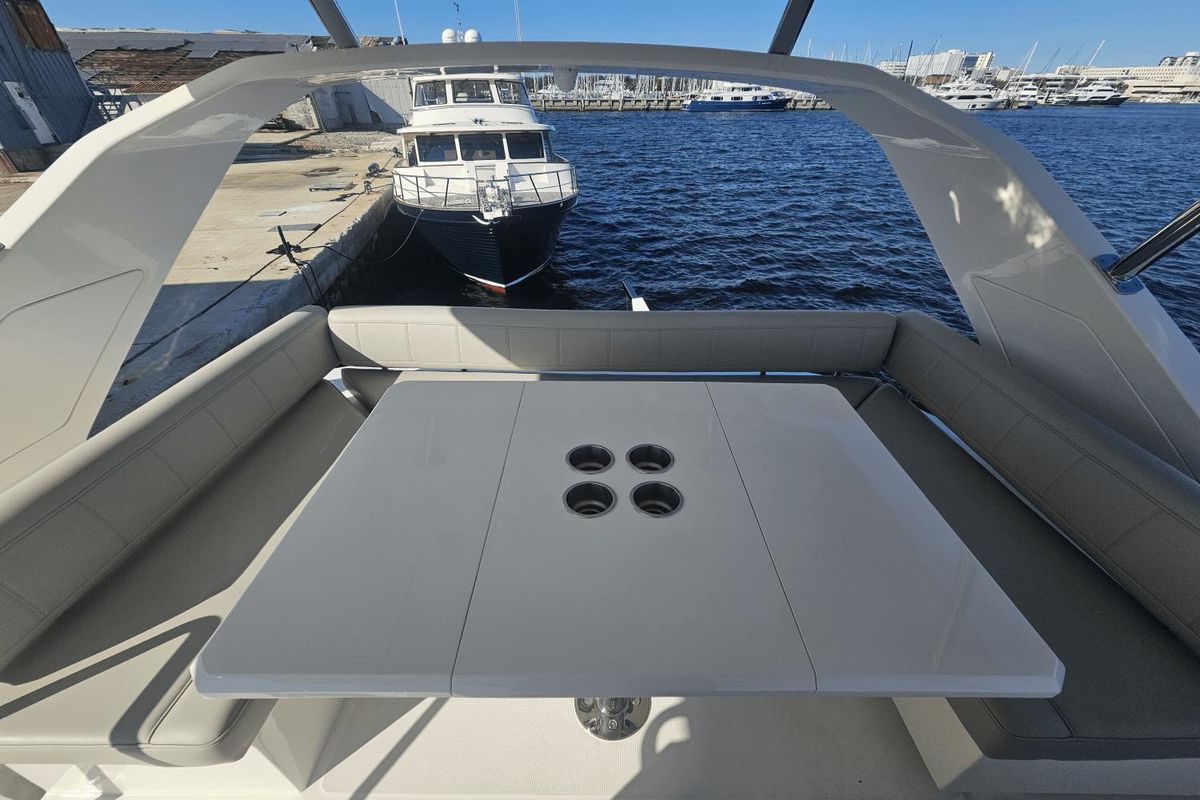 2023 Aquila 44 