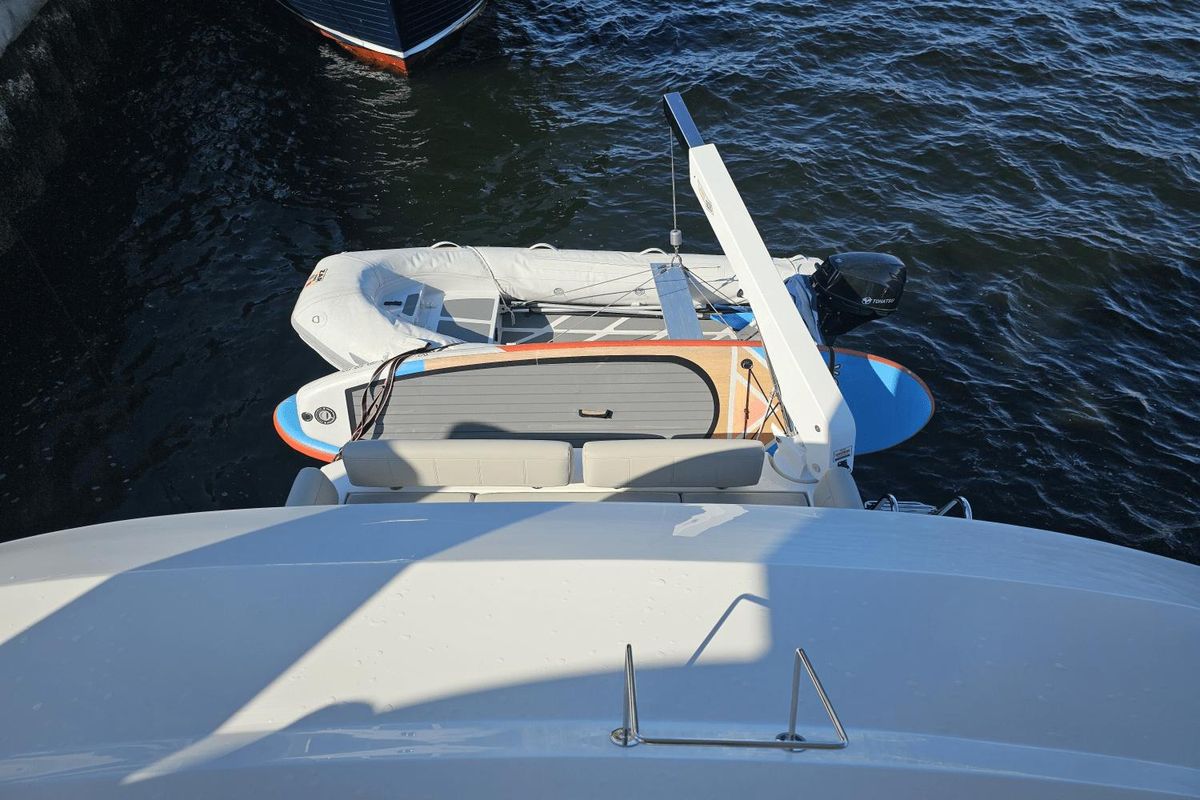 2023 Aquila 44 
