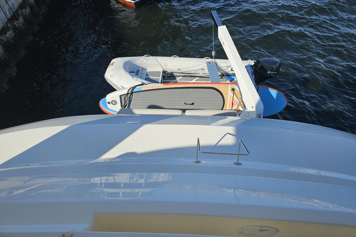 2023 Aquila 44 