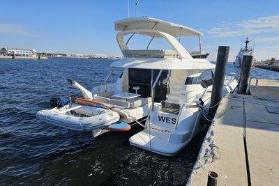 Yacht