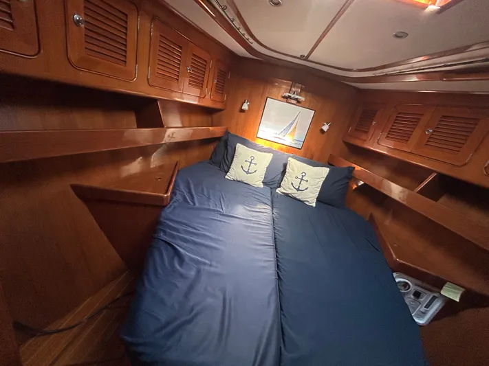 Renegade Yacht Photos Pics 