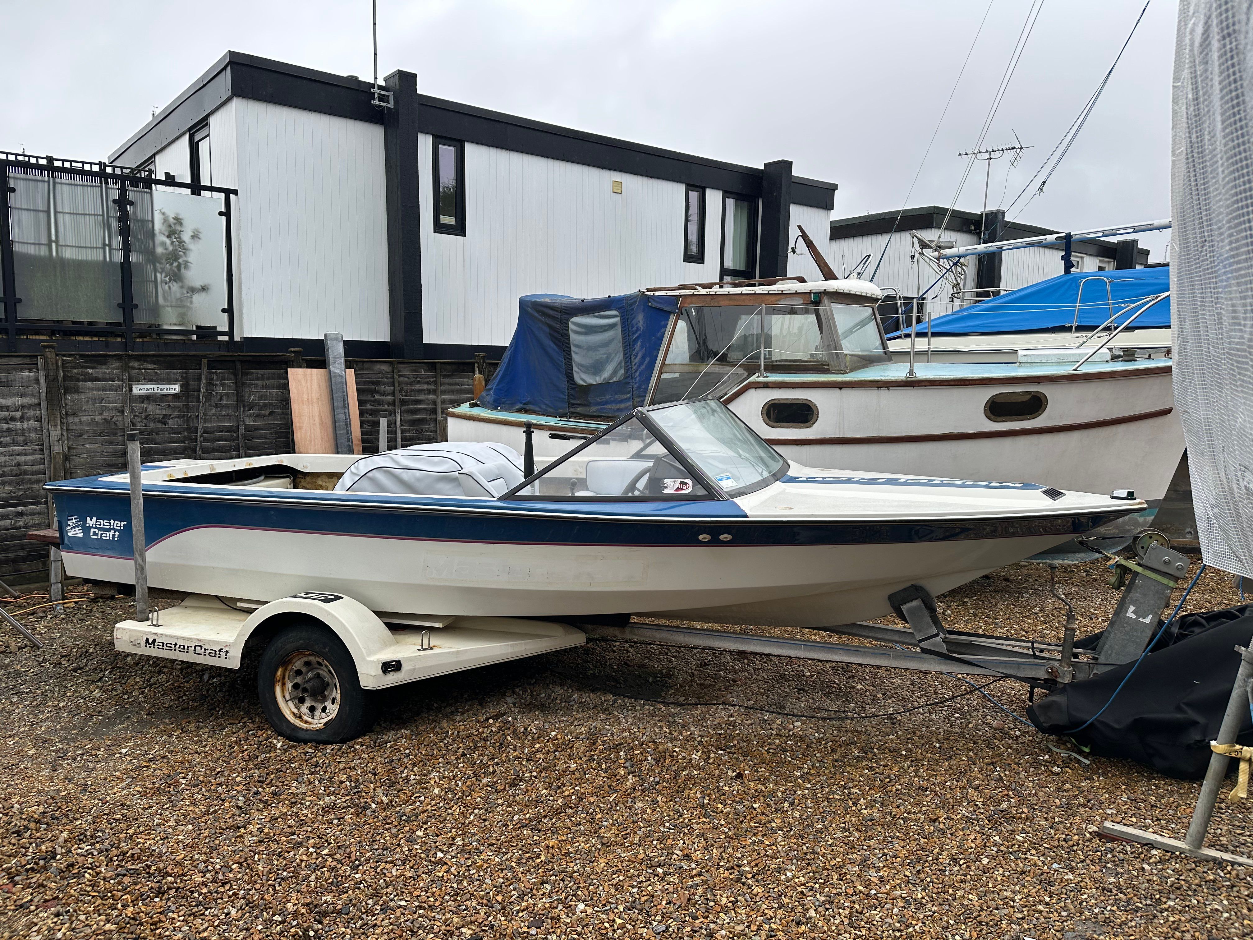 1988 MasterCraft Competition Ski Boat