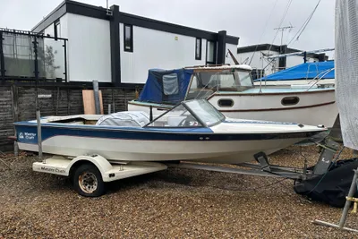 1988 MasterCraft Competition Ski Boat