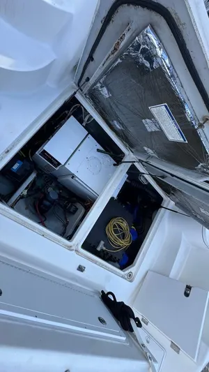 Jolly Roger Too Yacht Photos Pics 2004 Meridian 459 Storage