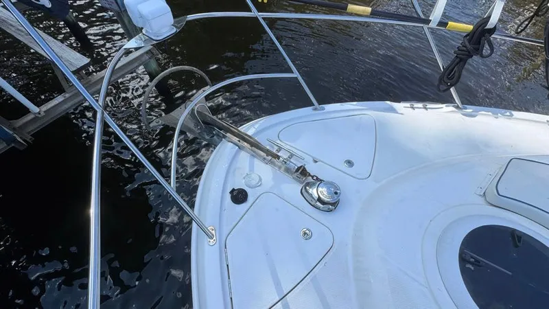 Jolly Roger Too Yacht Photos Pics 2004 Meridian 459 Bow