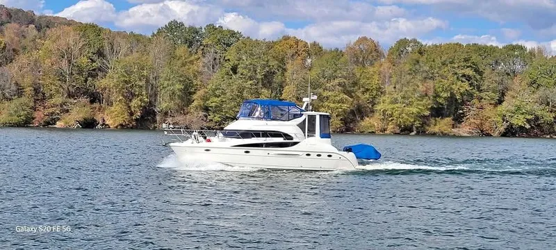 Jolly Roger Too Yacht Photos Pics 2004 Meridian 459
