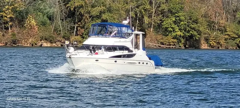 Jolly Roger Too Yacht Photos Pics 2004 Meridian 459