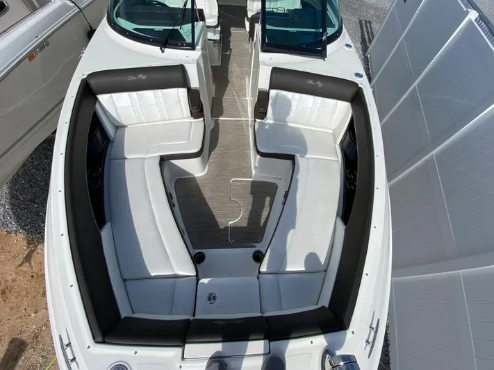  Yacht Photos Pics 2016-Sea-Ray-350-SLX-MarineMax-Pensacola