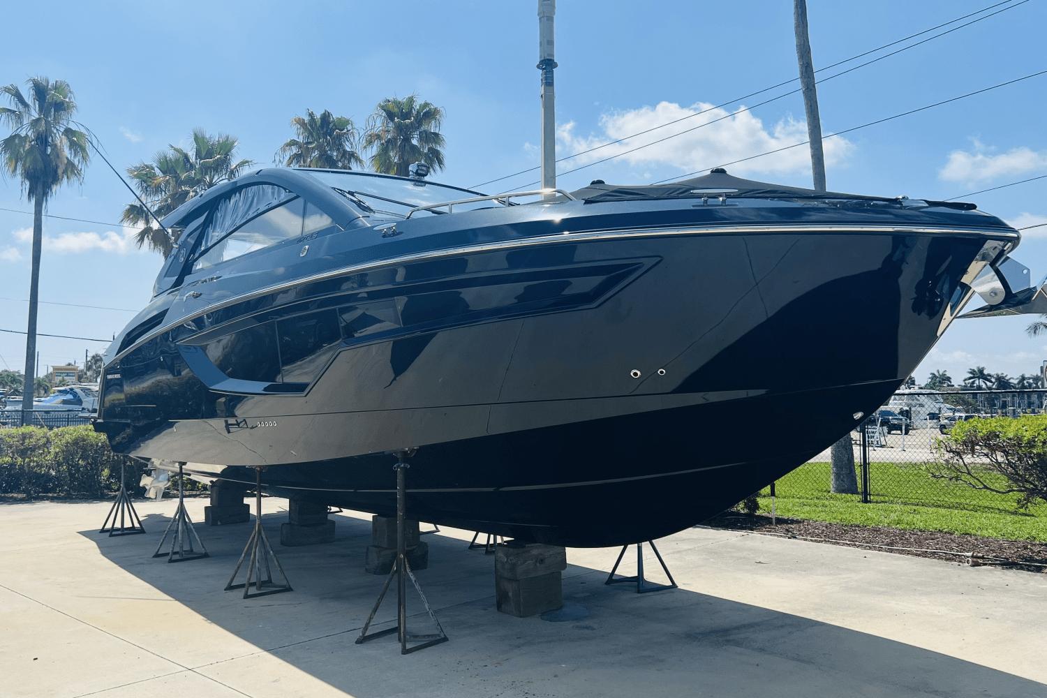 2024 Cruisers Yachts 42 GLS South Beach Outboard Cruiser for sale ...