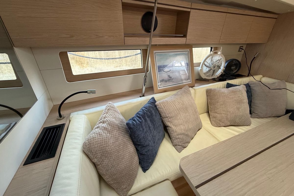 2020 Beneteau 52 