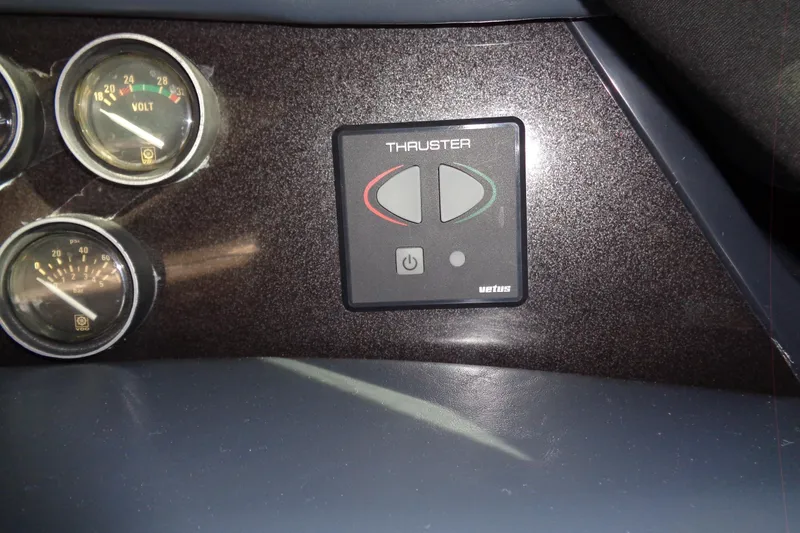 Snri Yacht Photos Pics Control panel of 1991 Sea Ray 480 Sundancer with thruster and gauges.