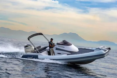 2026 Custom 10 sport cabin