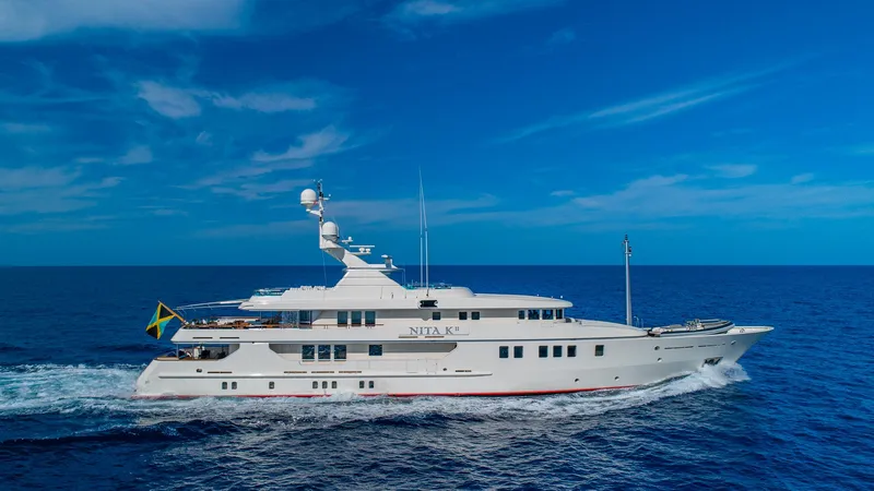 Nita K II Yacht Photos Pics 