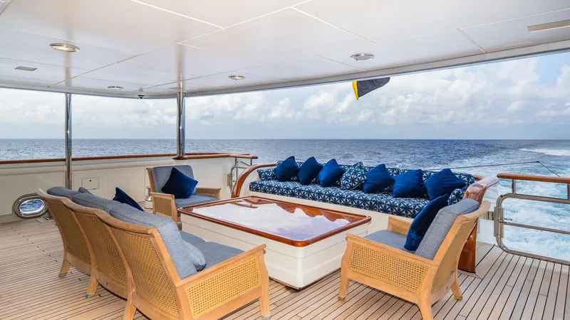 Nita K II Yacht Photos Pics 