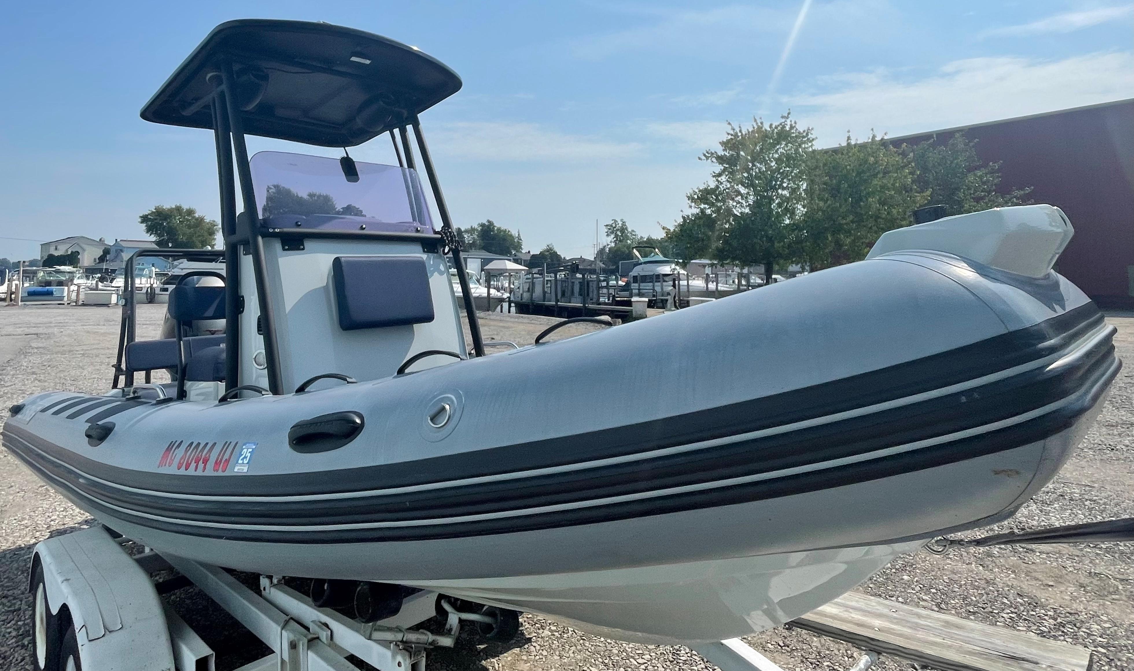 2020 Brig 610 Navigator