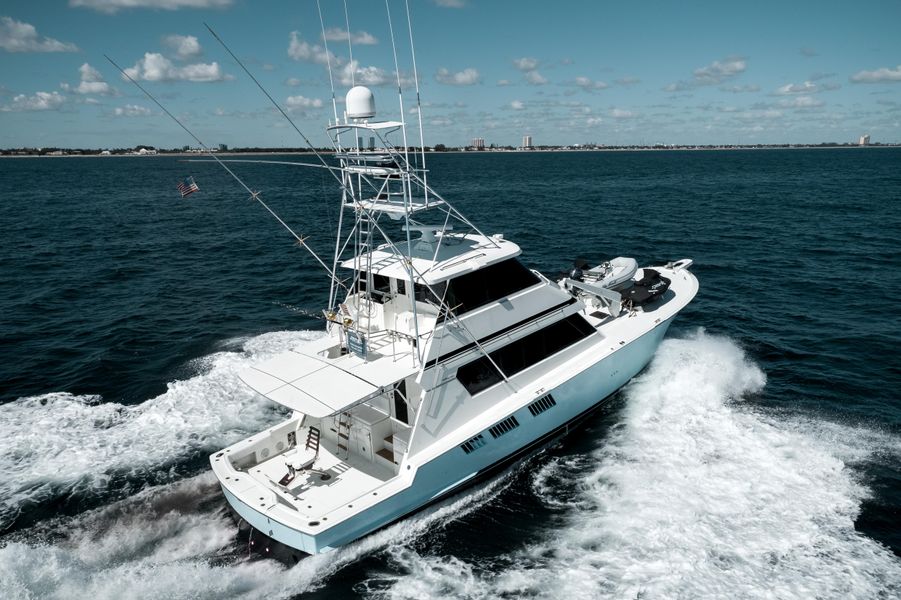 1995 Hatteras Enclosed Bridge