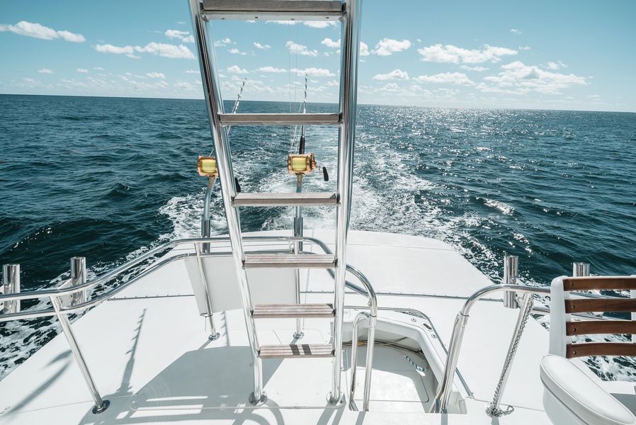 1995 Hatteras Enclosed Bridge