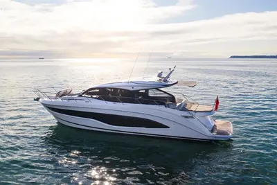 2022 Princess V55