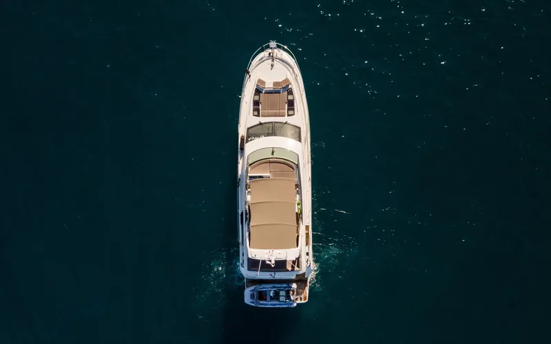 Knightlife Yacht Photos Pics 