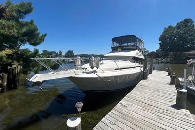 1990 Silverton 34 Convertible