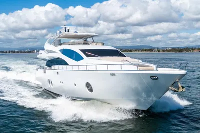 Aicon 85 Flybridge