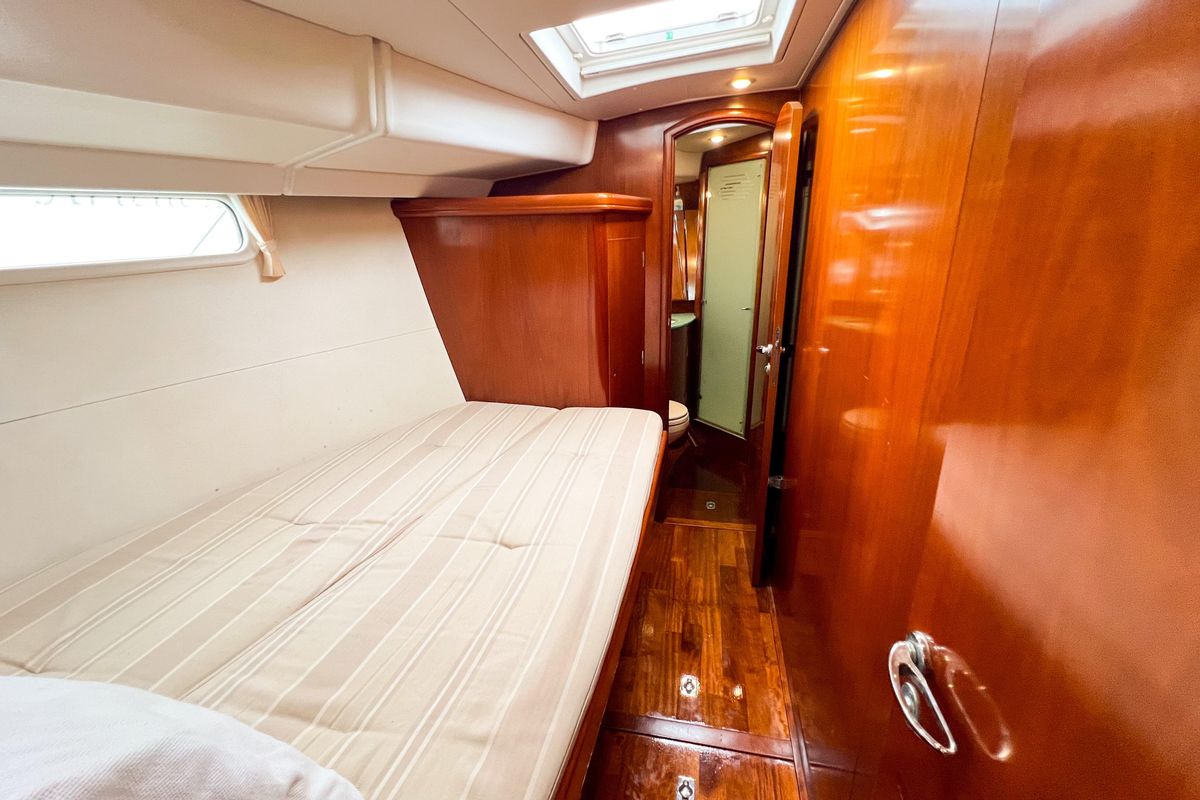 2004 Beneteau 57 