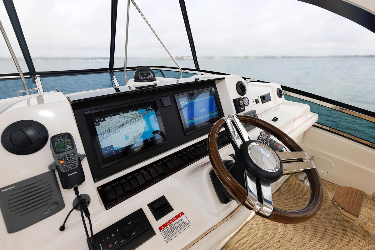 2010 Sea Ray 52 