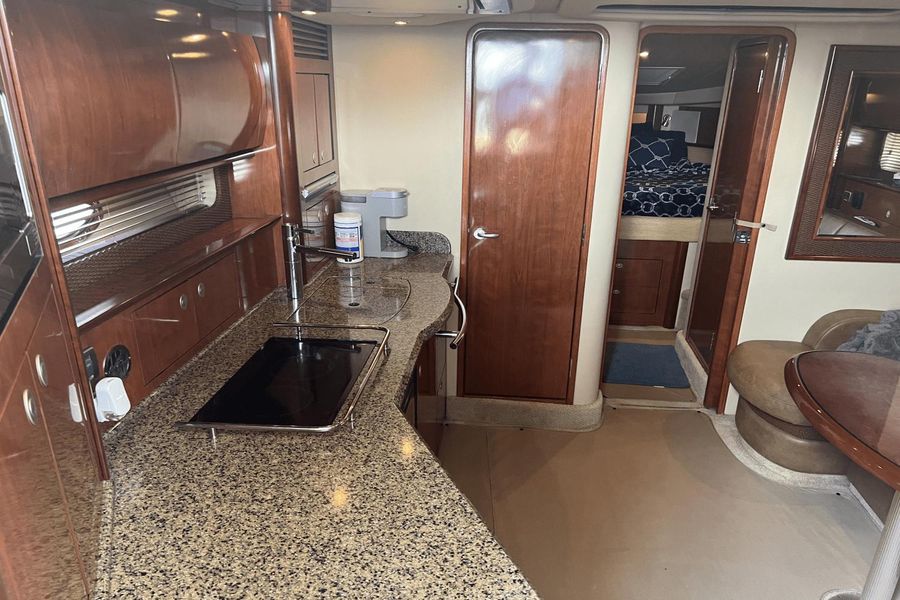 2005 Sea Ray 390 Sundancer