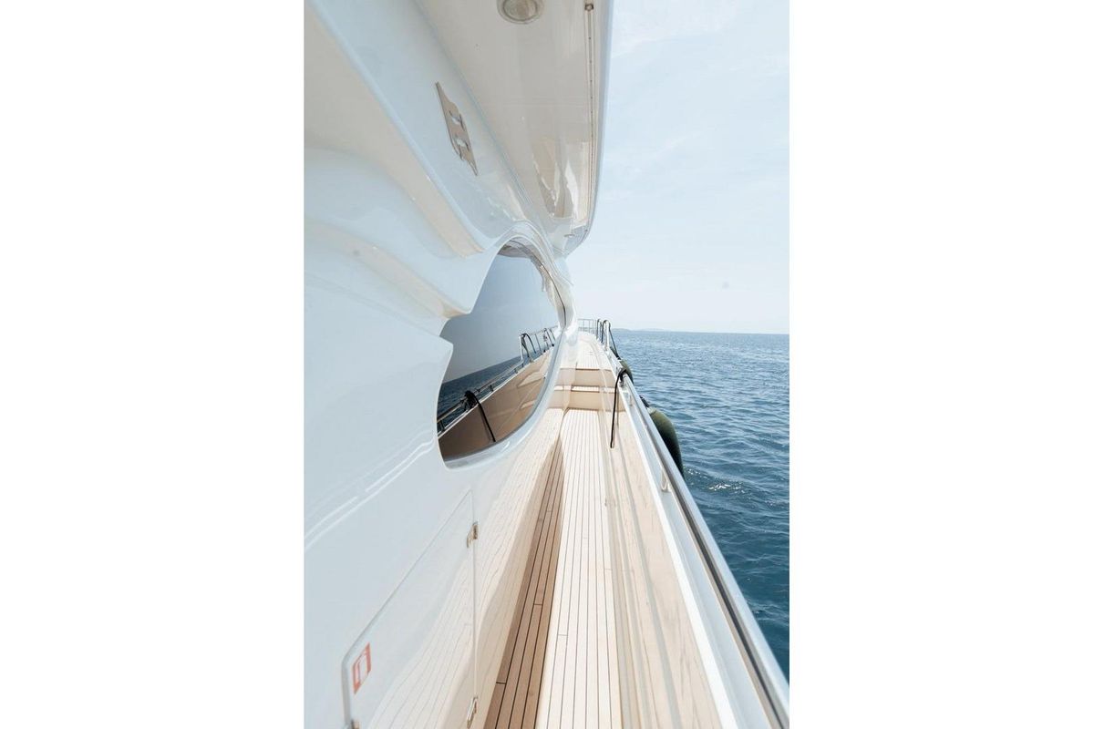 2006 Ferretti Yachts 78 
