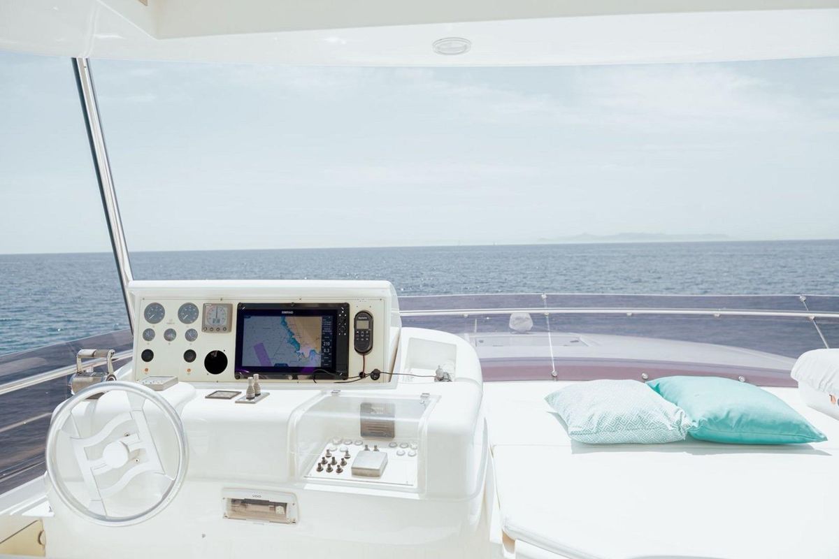 2006 Ferretti Yachts 78 