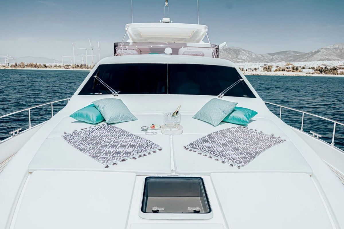 2006 Ferretti Yachts 78 