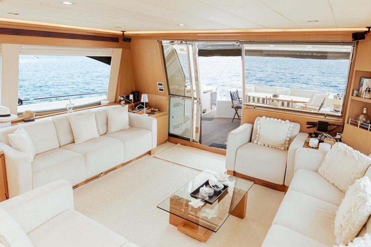 2006 Ferretti Yachts 78 