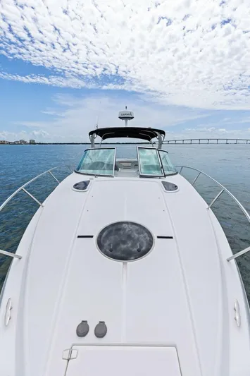 Snuffleupagus Yacht Photos Pics 2020 Regal 33 XO 'Snuffleupagus'-Bow