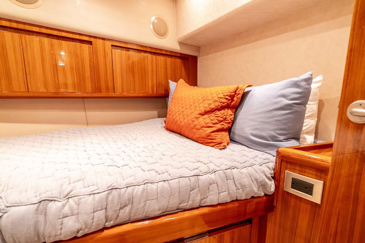 2014 Viking 46 