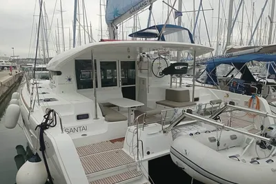 2019 Lagoon 40