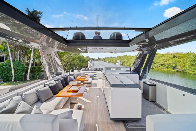 2018-92-ferretti-yachts-920-ferretti