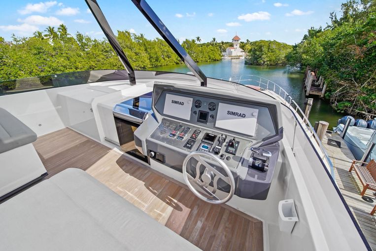 2018-92-ferretti-yachts-920-ferretti