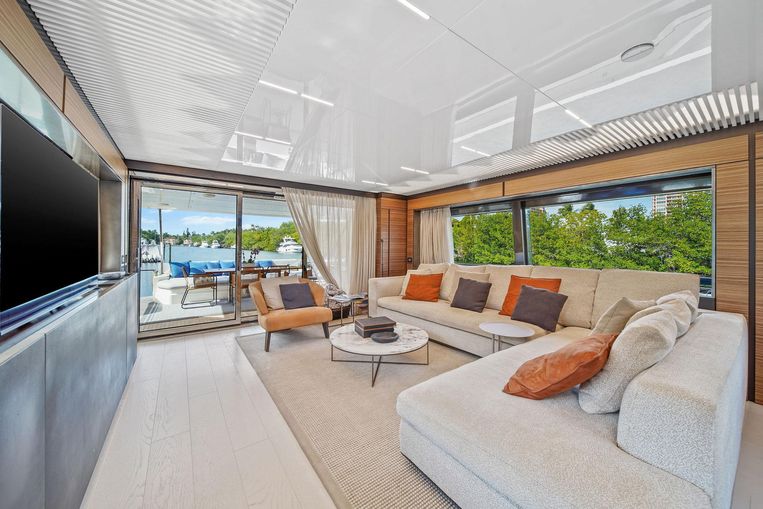 2018-92-ferretti-yachts-920-ferretti