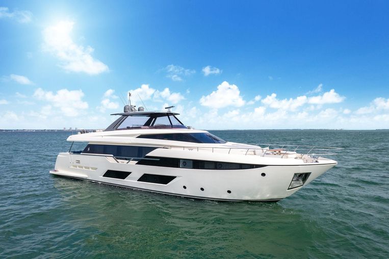 2018-92-ferretti-yachts-920-ferretti