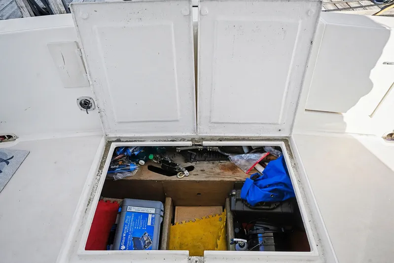 Gypsy Queen Yacht Photos Pics Open storage compartment on a 1991 Shannon VOYAGER boat.