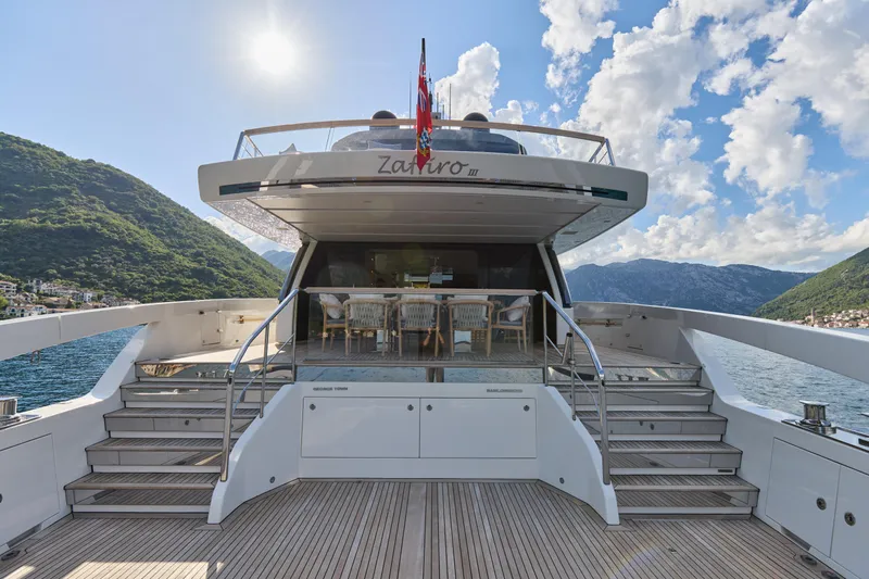 Zafiro III Yacht Photos Pics 