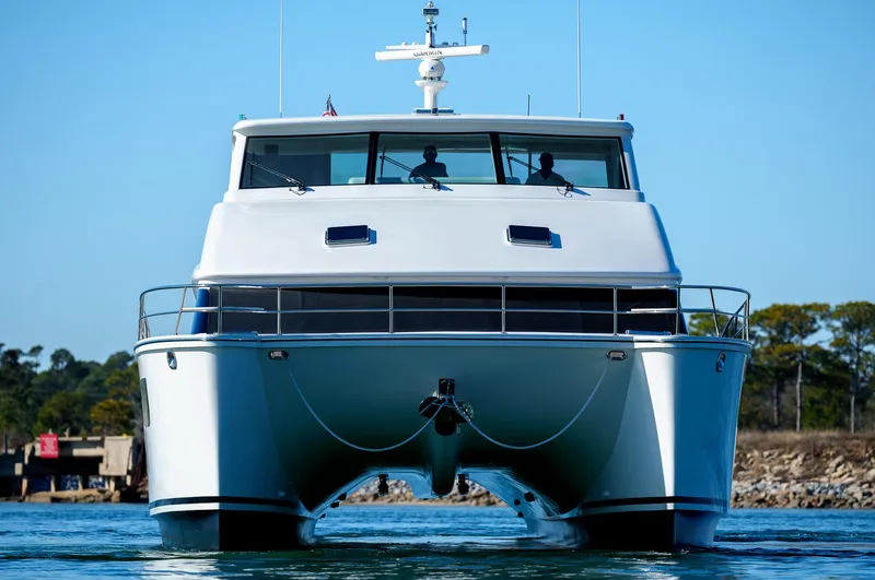 Hideout Yacht Photos Pics 