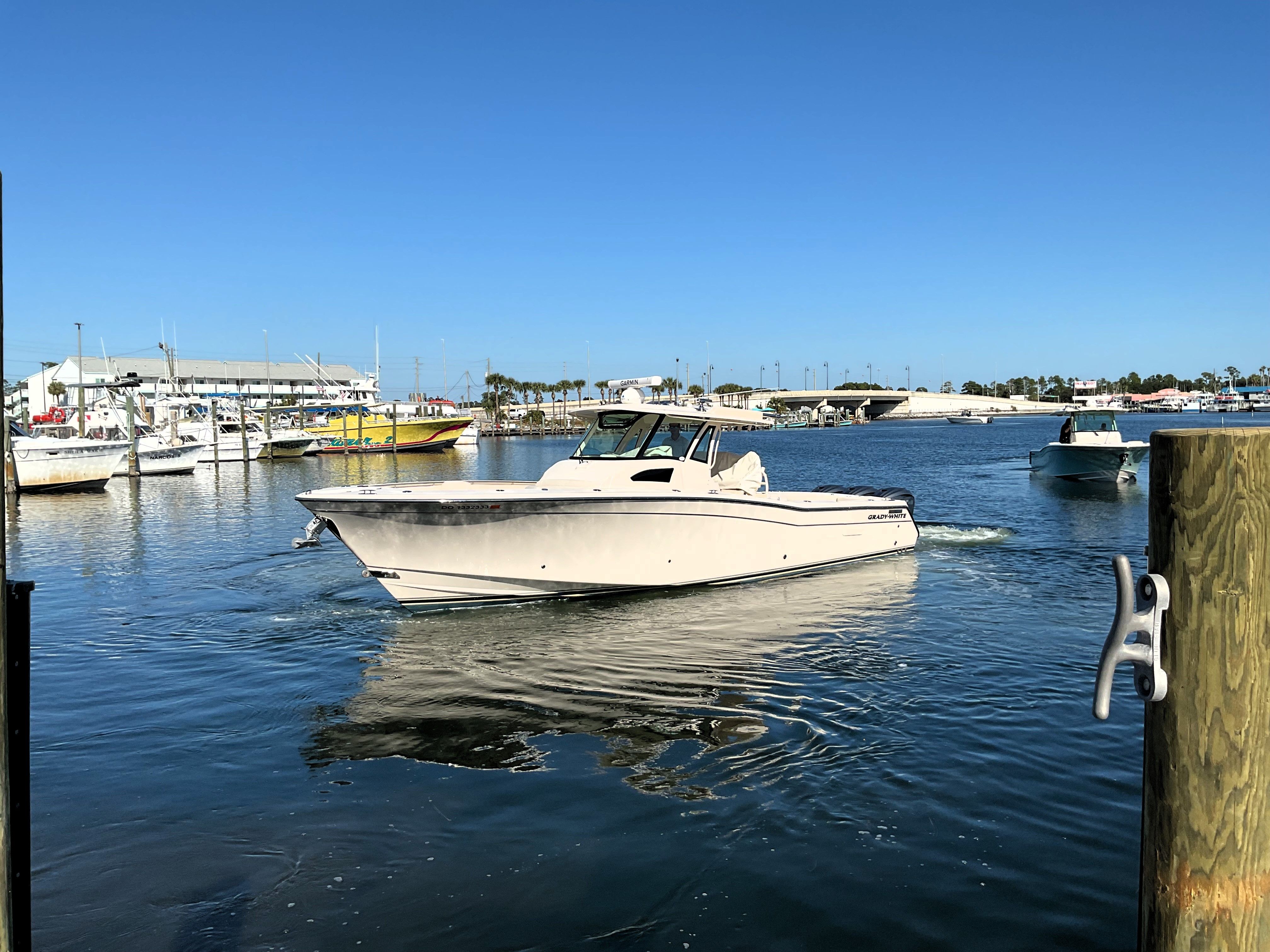 Grady-White Canyon 376