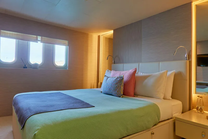Hayama Yacht Photos Pics Luxurious bedroom interior on a 1988 Custom Hakodate Shipyard yacht.