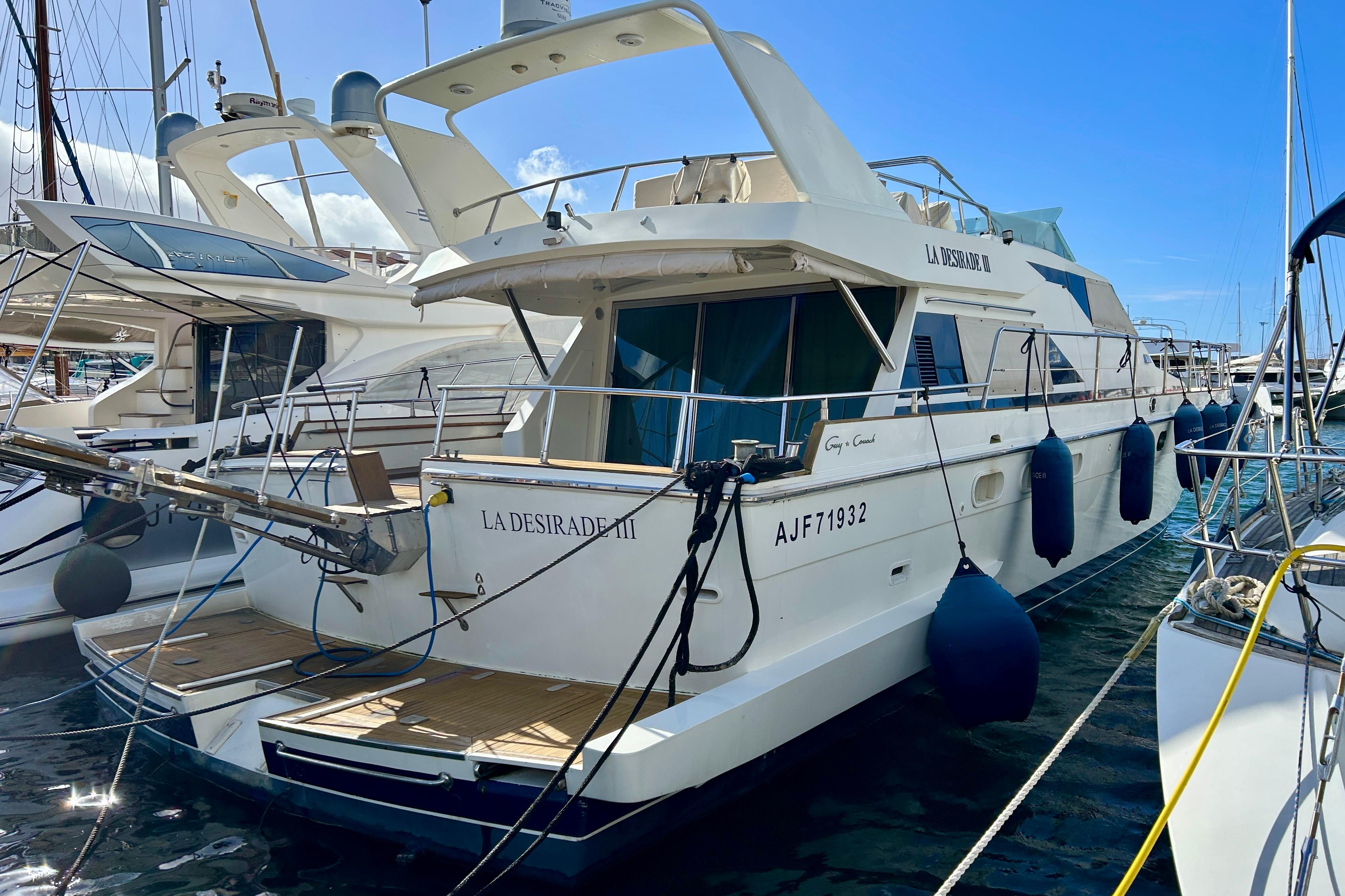 1993 Guy Couach 1800 Flydbridge