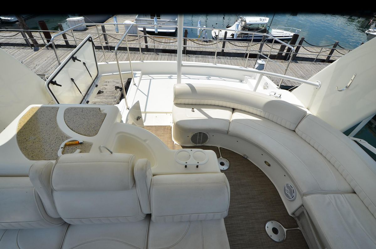 2003 Cruisers Yachts 50 