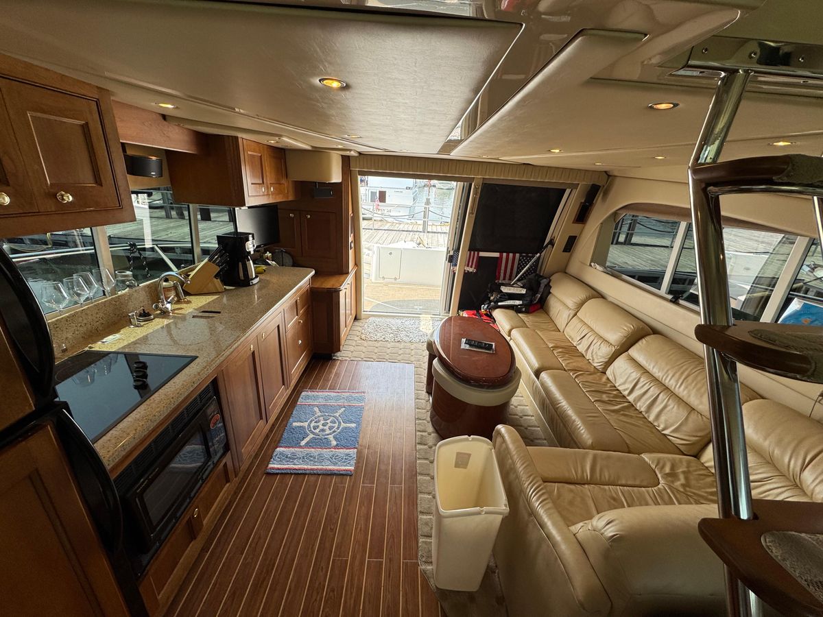2003 Cruisers Yachts 50 